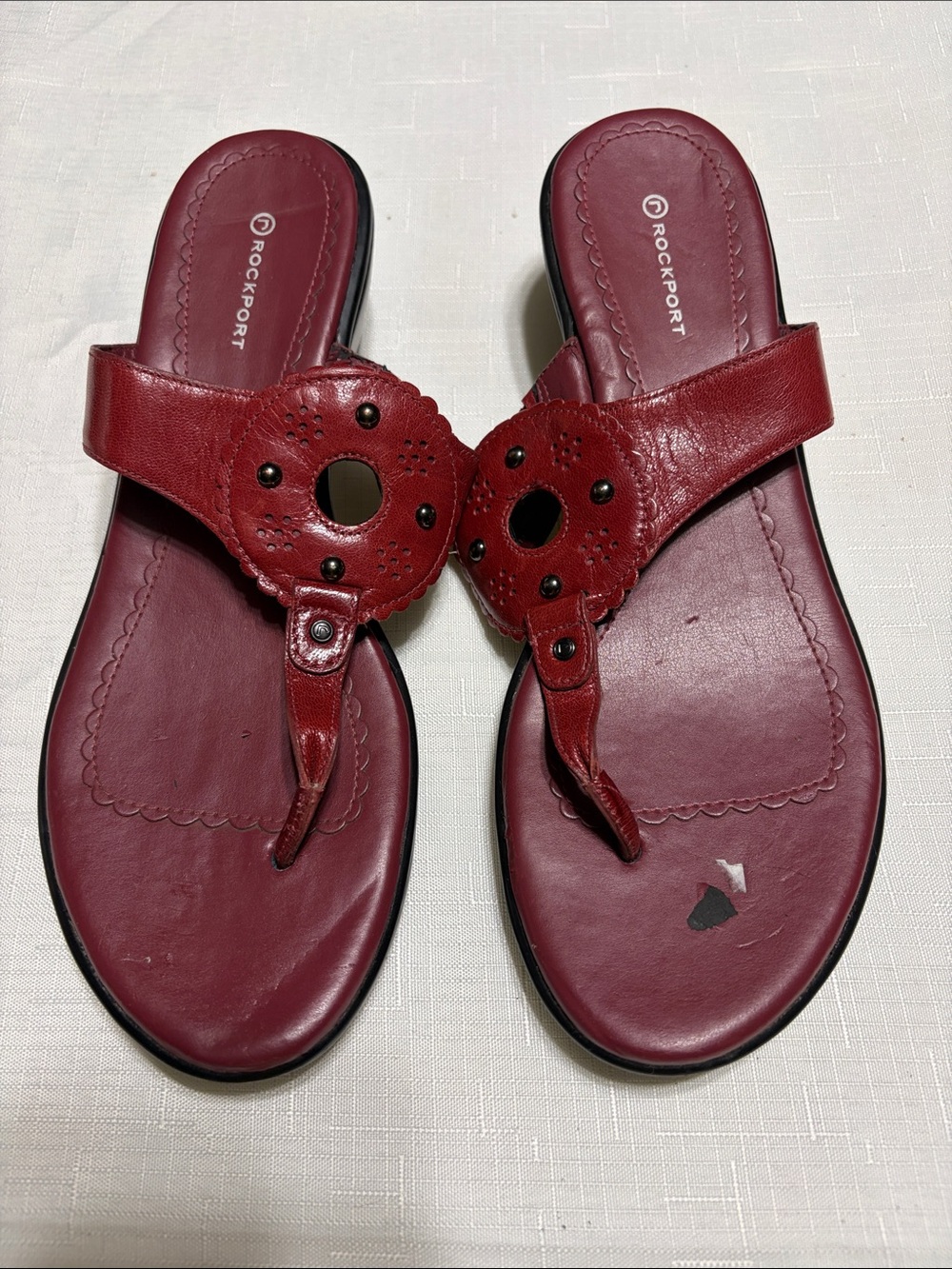 Rockport Women's Burgundy Leather Thong Sandals
